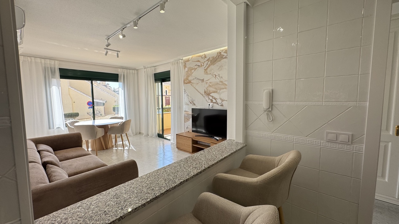 Master bedroom in apartment for sale in Lomas De Campoamor