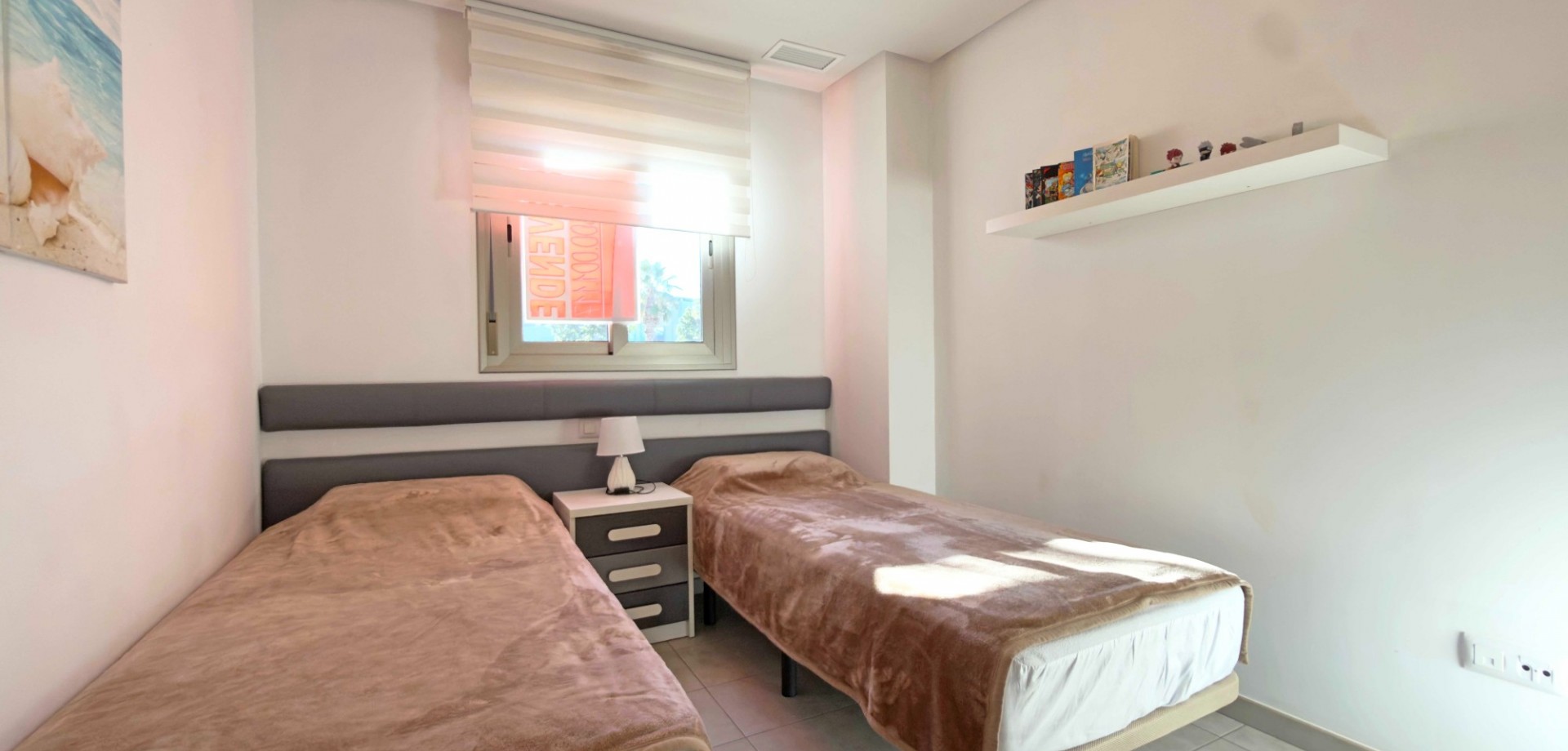 Bedroom in apartment for sale in Orihuela Costa