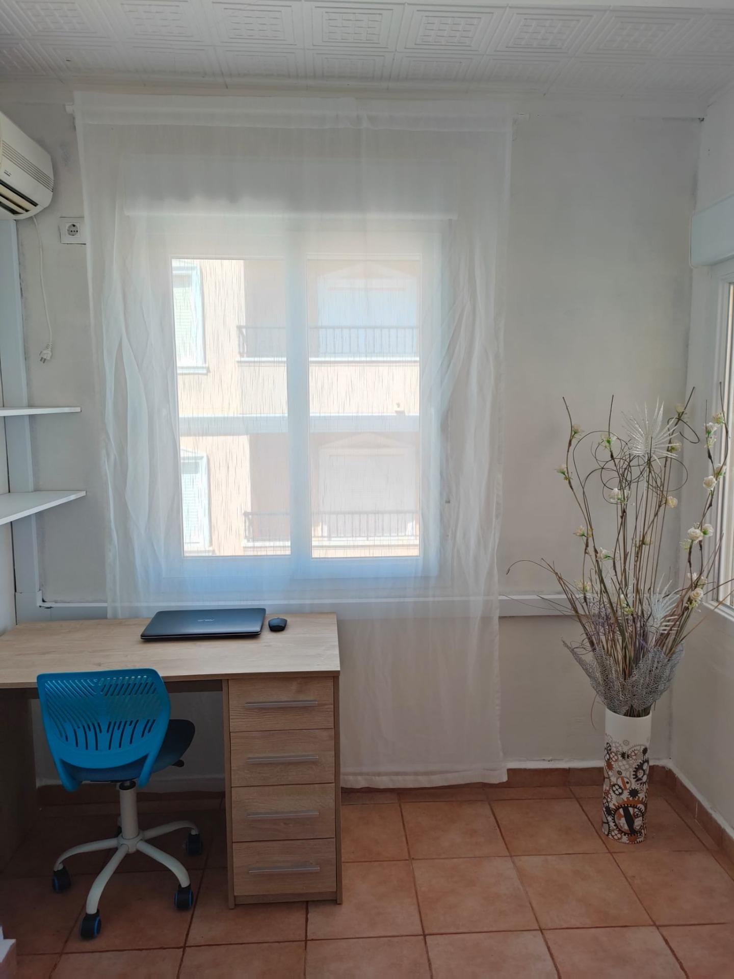 Bedroom in apartment for sale in Guardamar del Segura