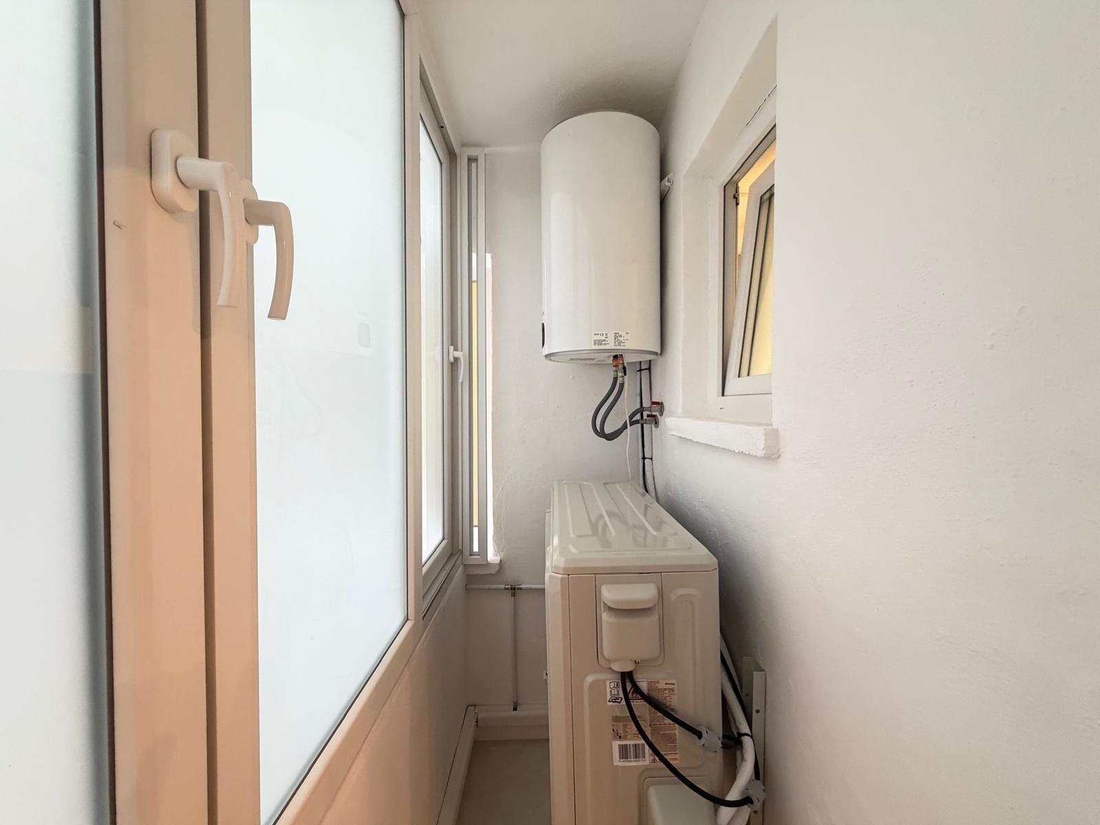 Bedroom in apartment for sale in Torrevieja