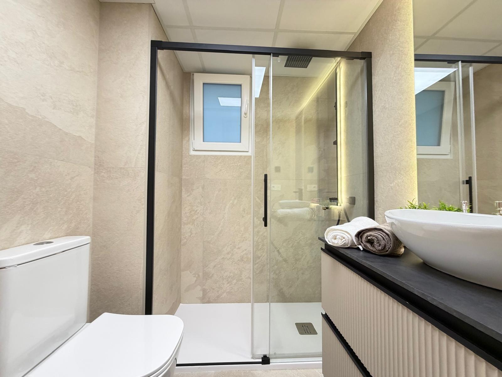 Master bedroom in apartment for sale in Torrevieja