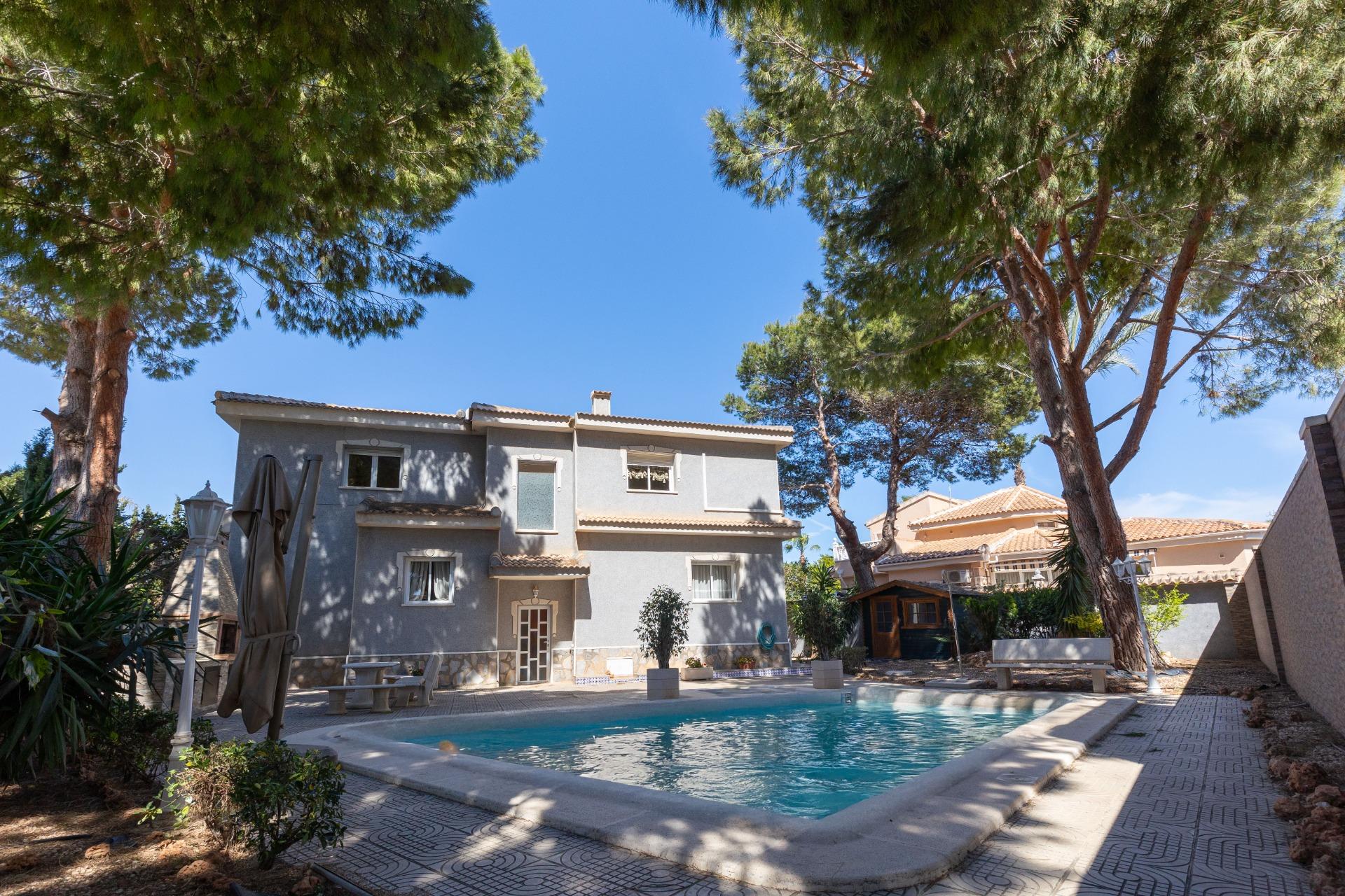 Villas, kas izskatās, kad tie ir tikai pamatā, un tas ir to lielais plus.