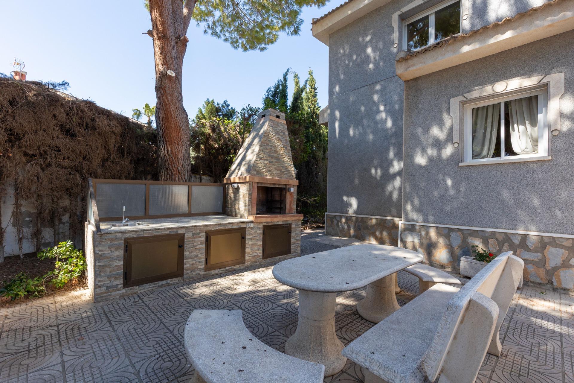 Bathroom in villa for sale in Rojales