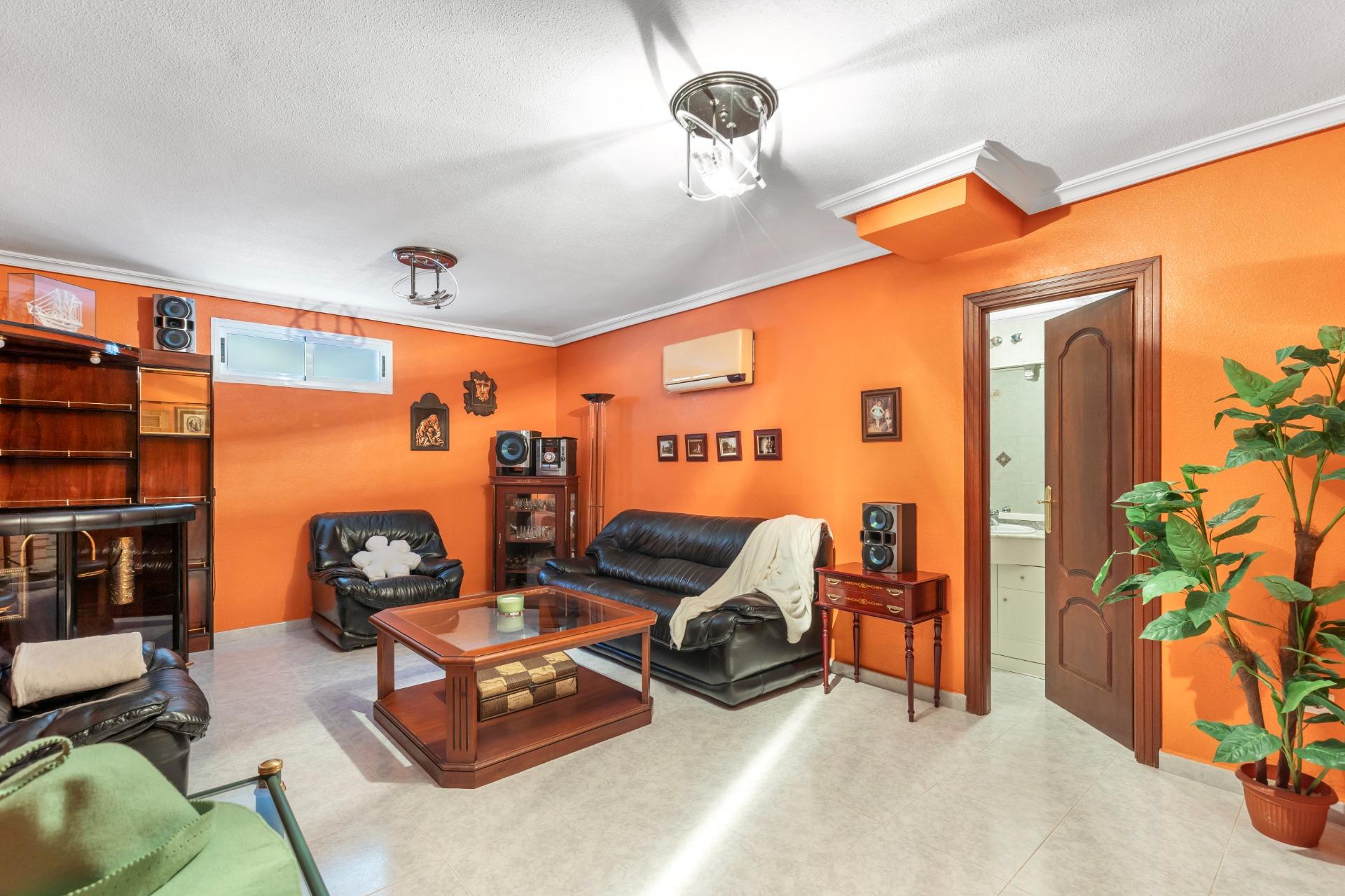 Exterior view in villa for sale in Rojales