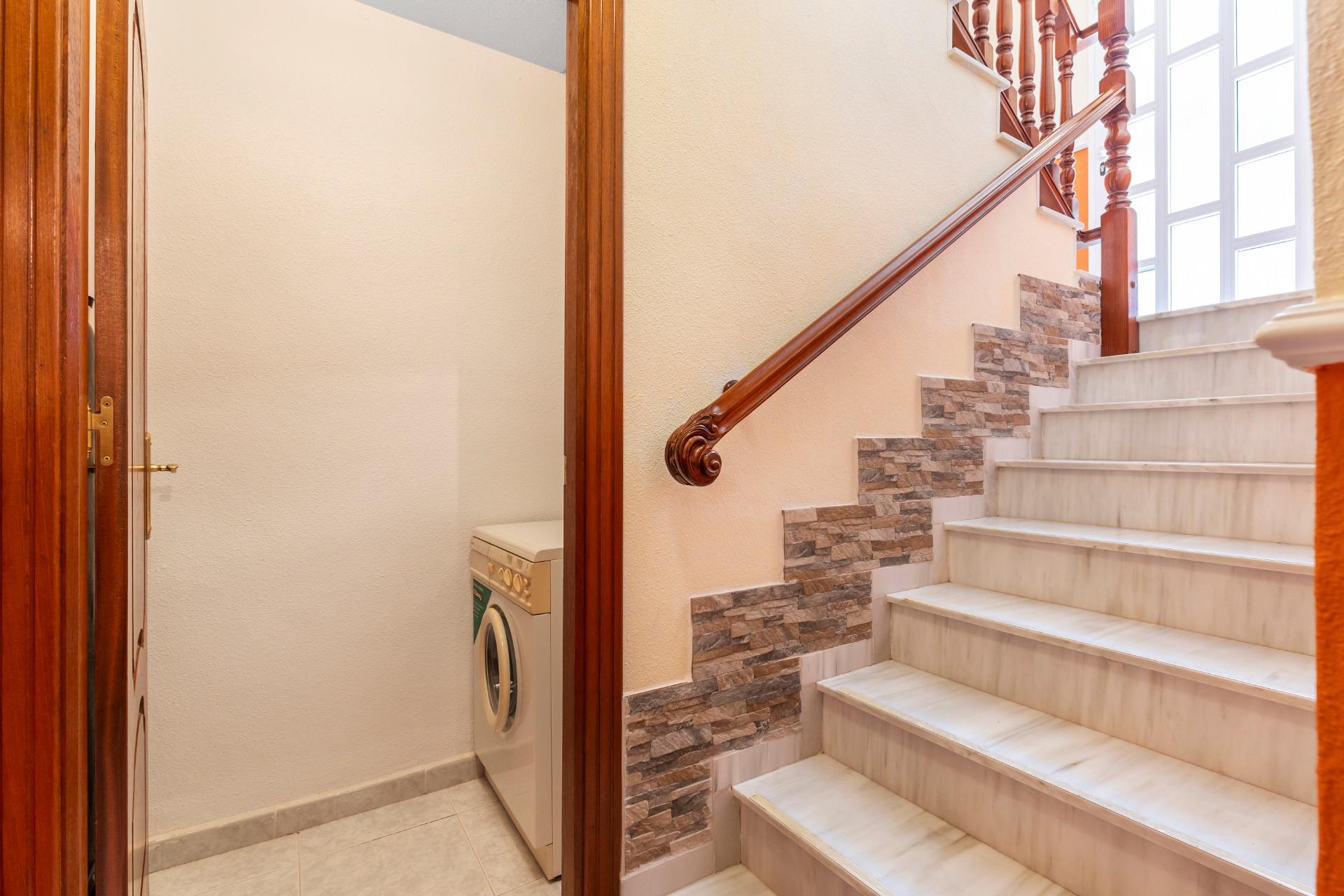 Terrace in villa for sale in Rojales