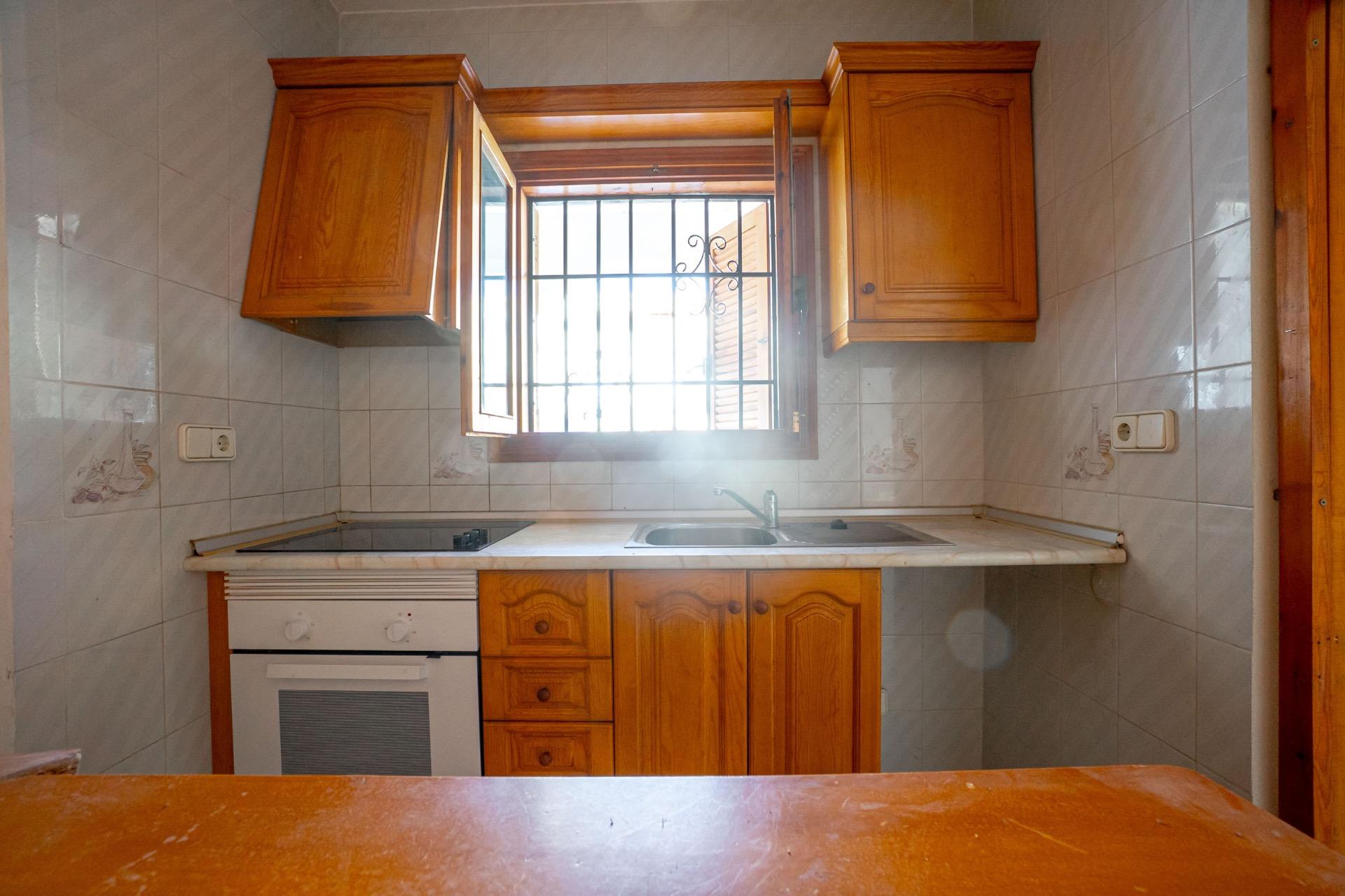 Kitchen in apartment for sale in Torrevieja