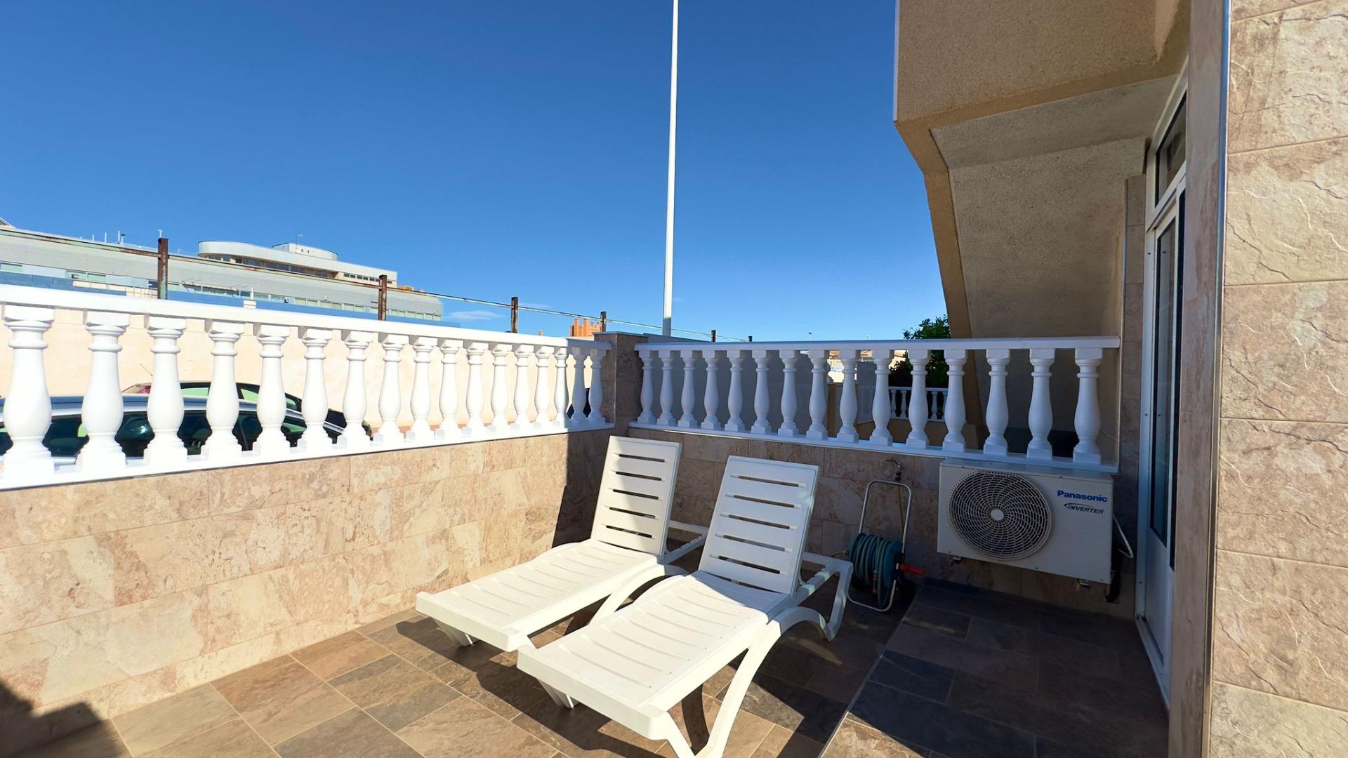 Bathroom in bungalow for sale in Torrevieja