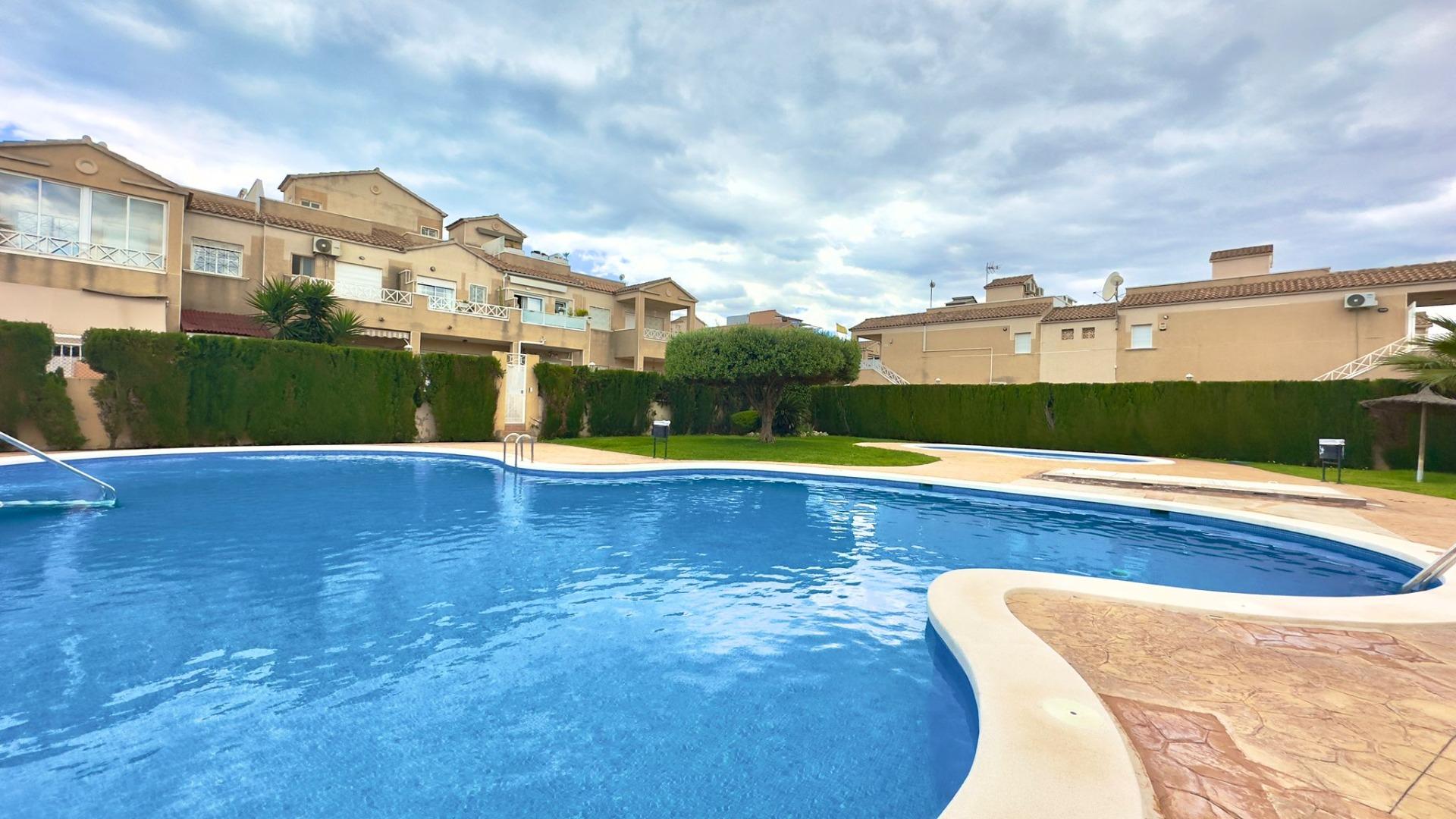 Master bedroom in bungalow for sale in Torrevieja