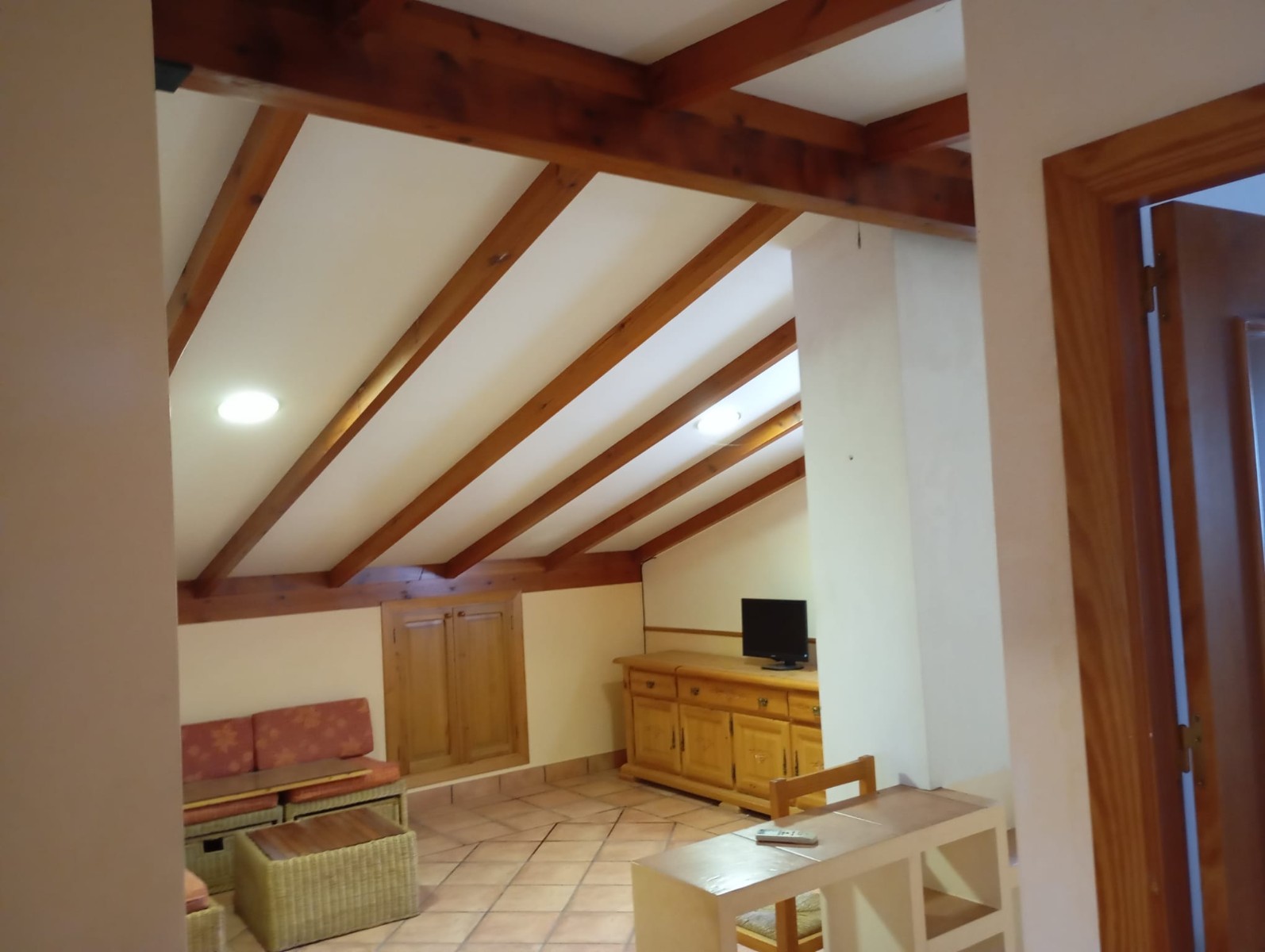 Luxury Villa in Yecla: Countryside Serenity with Modern Comfort