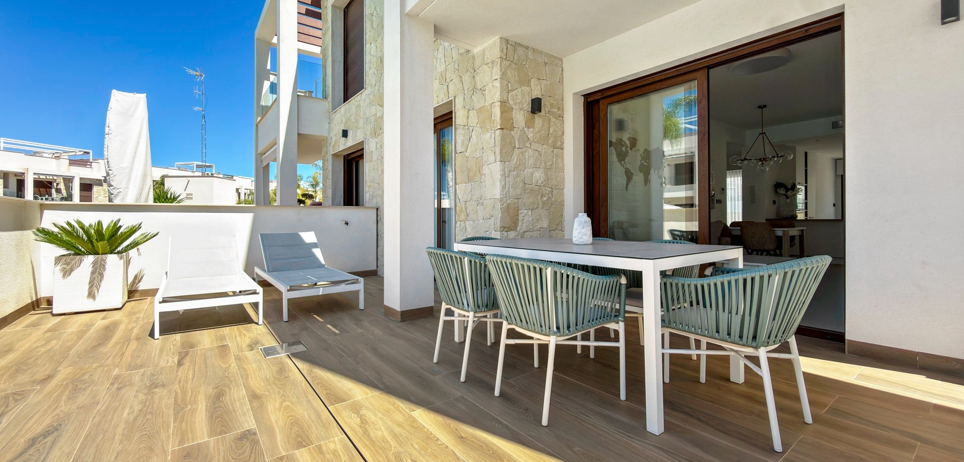 Garden in apartment for sale in Torrevieja