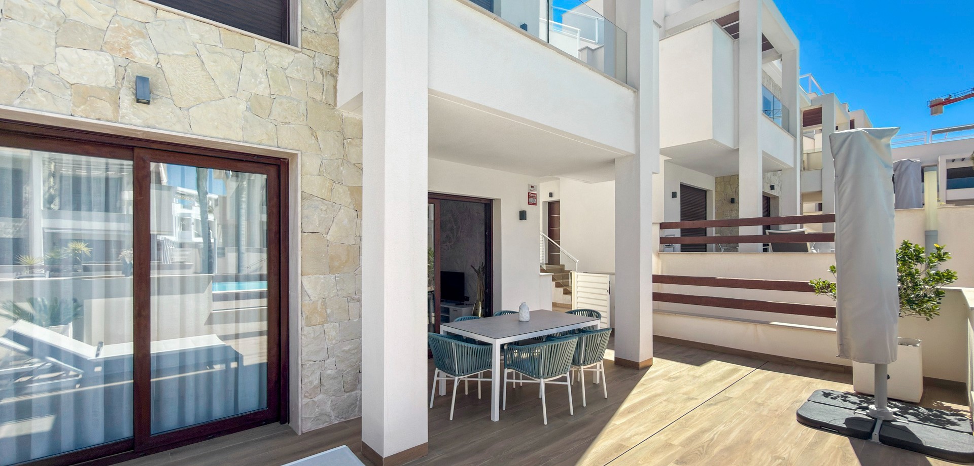 Bedroom in apartment for sale in Torrevieja