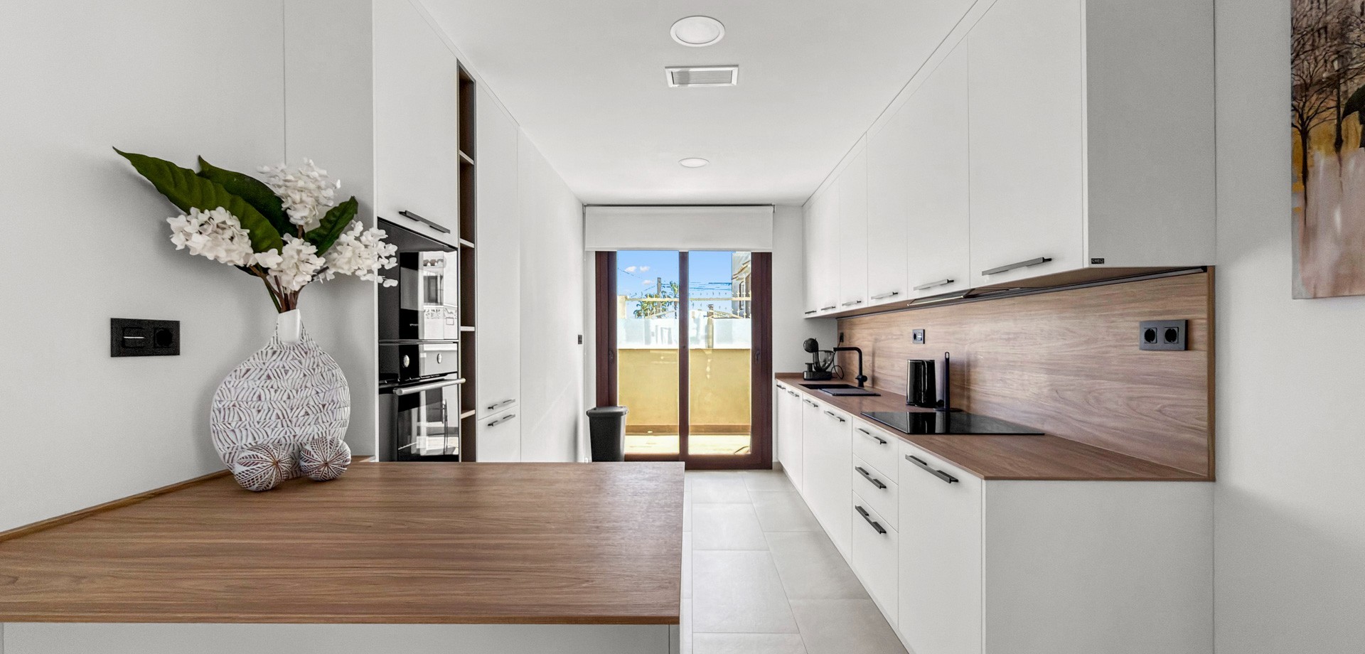 Terrace in apartment for sale in Torrevieja
