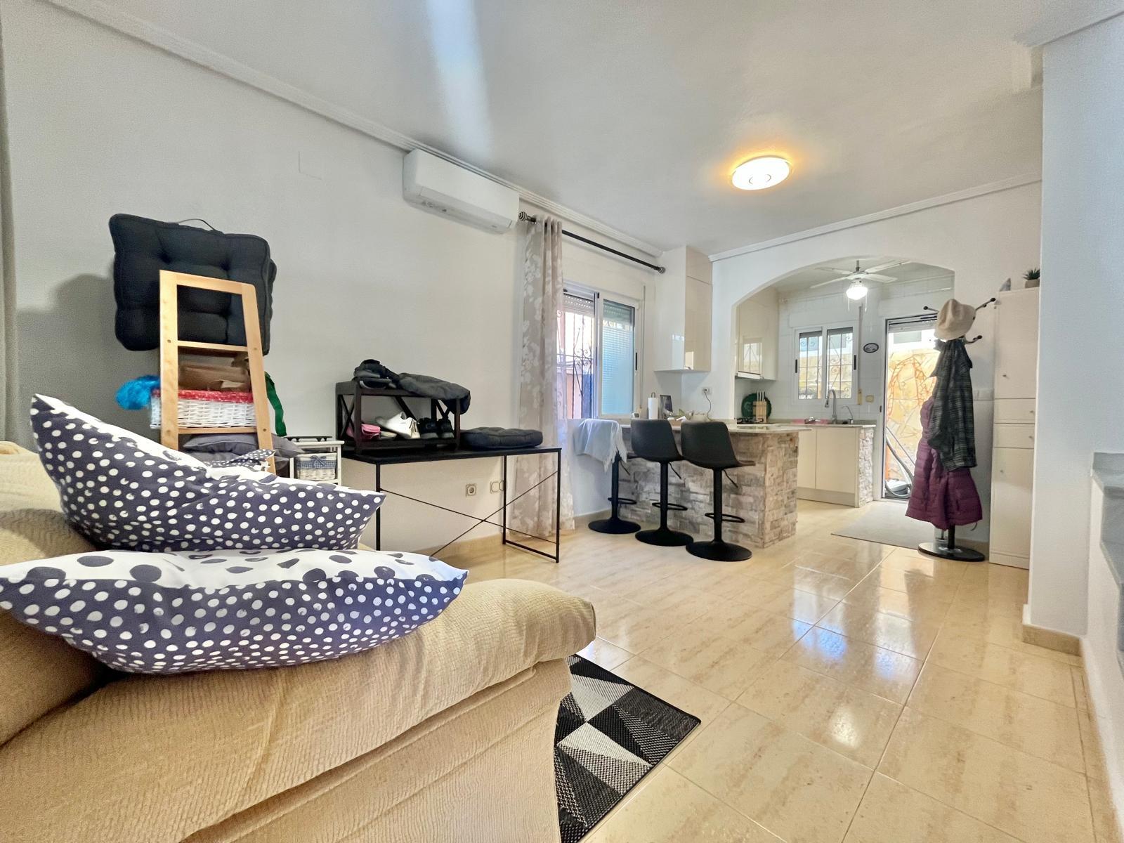 Terrace in villa for sale in Orihuela Costa