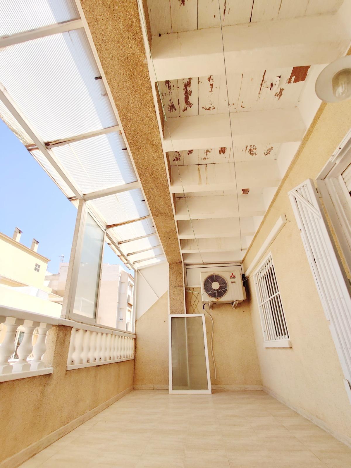 Garden in penthouse for sale in Torrevieja
