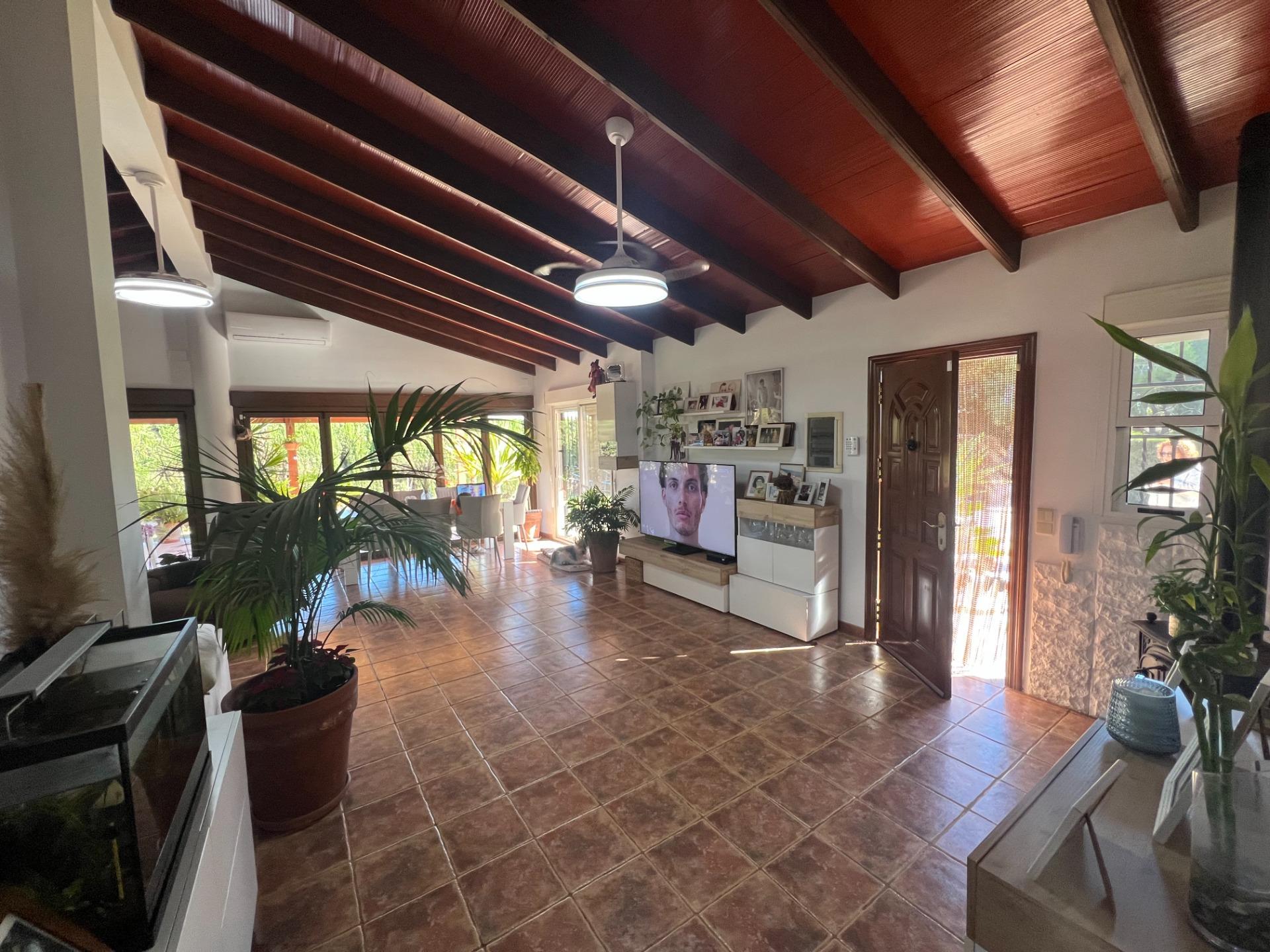 Garden in finca for sale in Dolores
