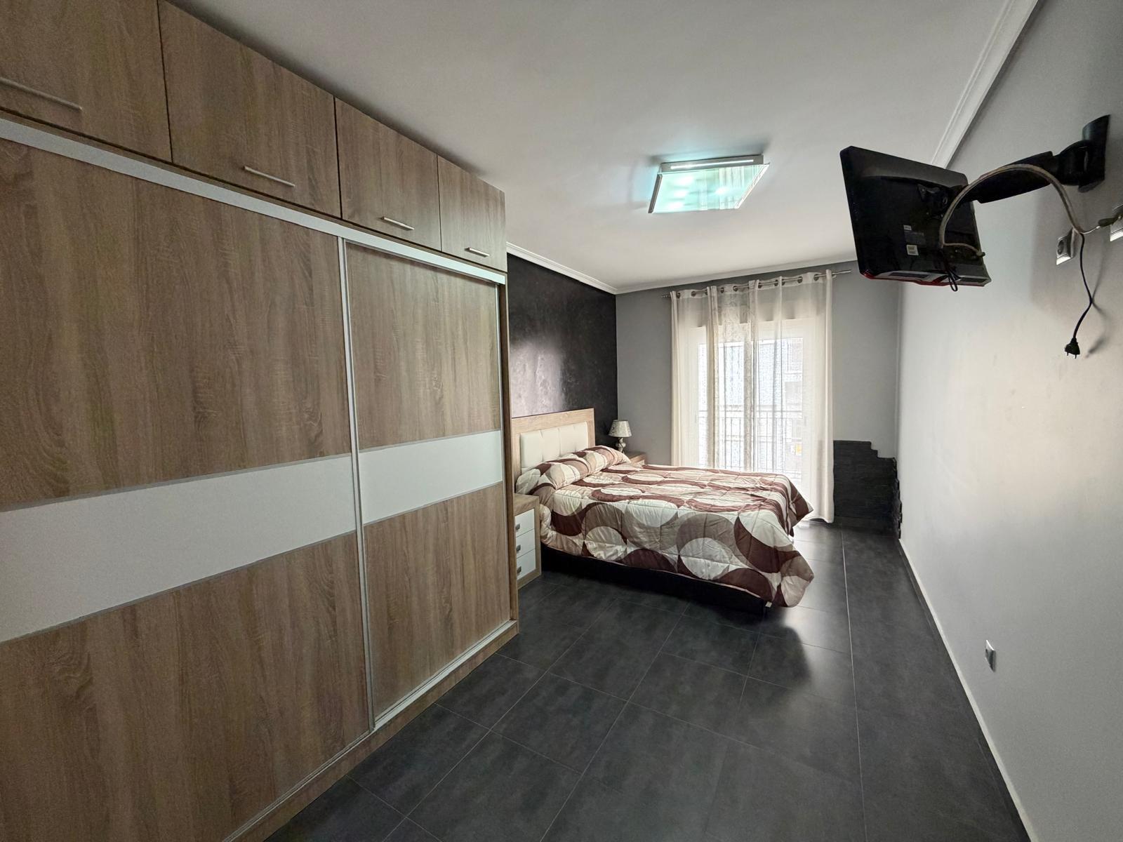 Bedroom in apartment for sale in Beniel