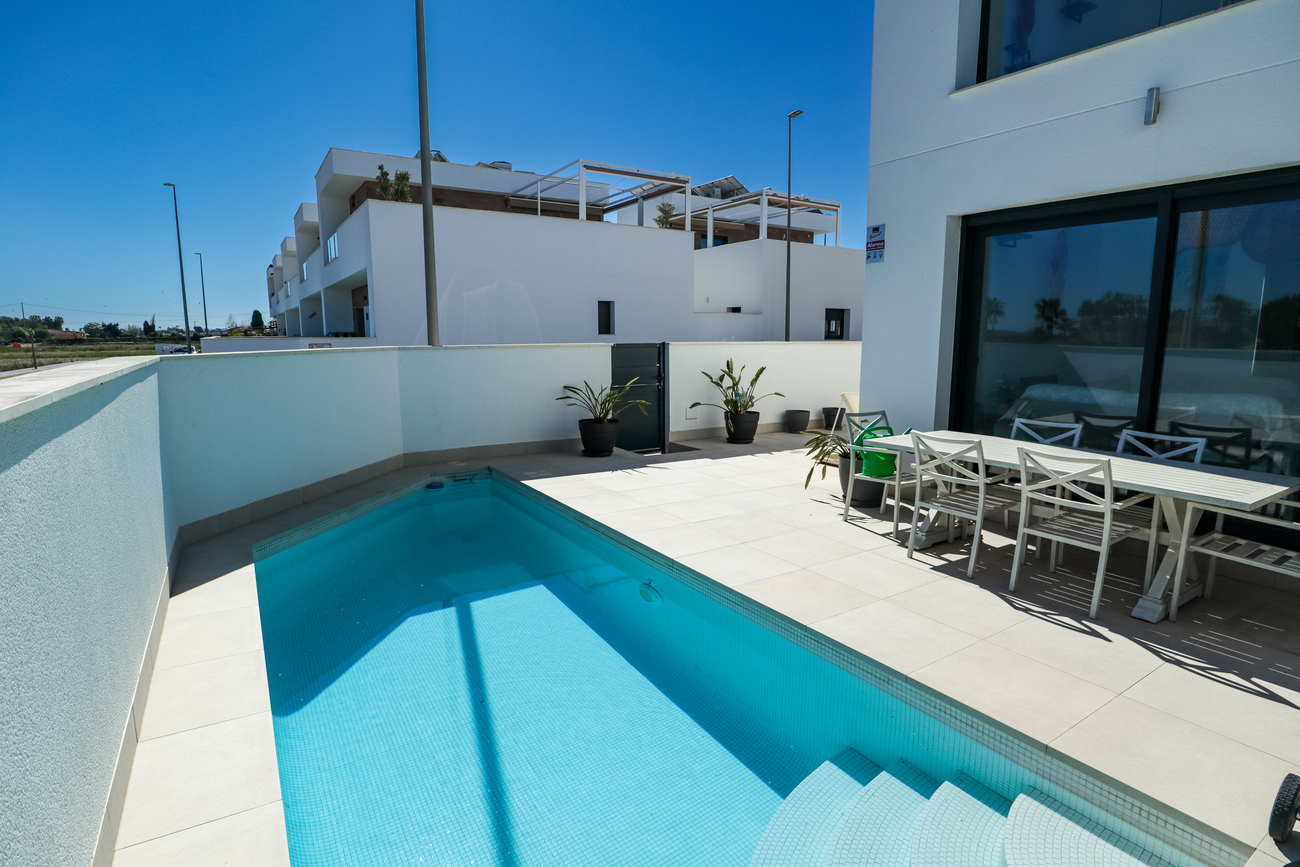 Bathroom in villa for sale in Daya Vieja
