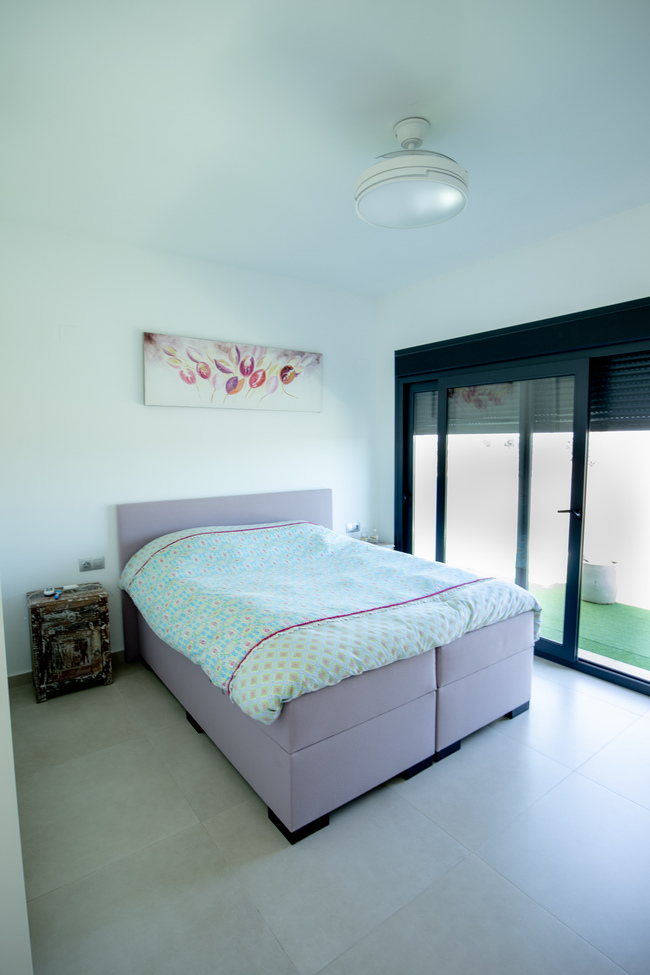 Terrace in villa for sale in Daya Vieja