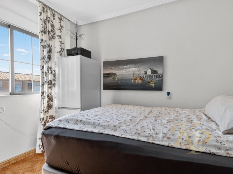 Kitchen in apartment for sale in Torrevieja