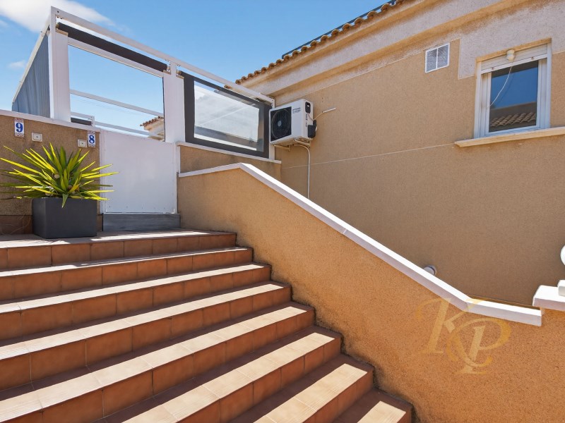 Living room in apartment for sale in Torrevieja
