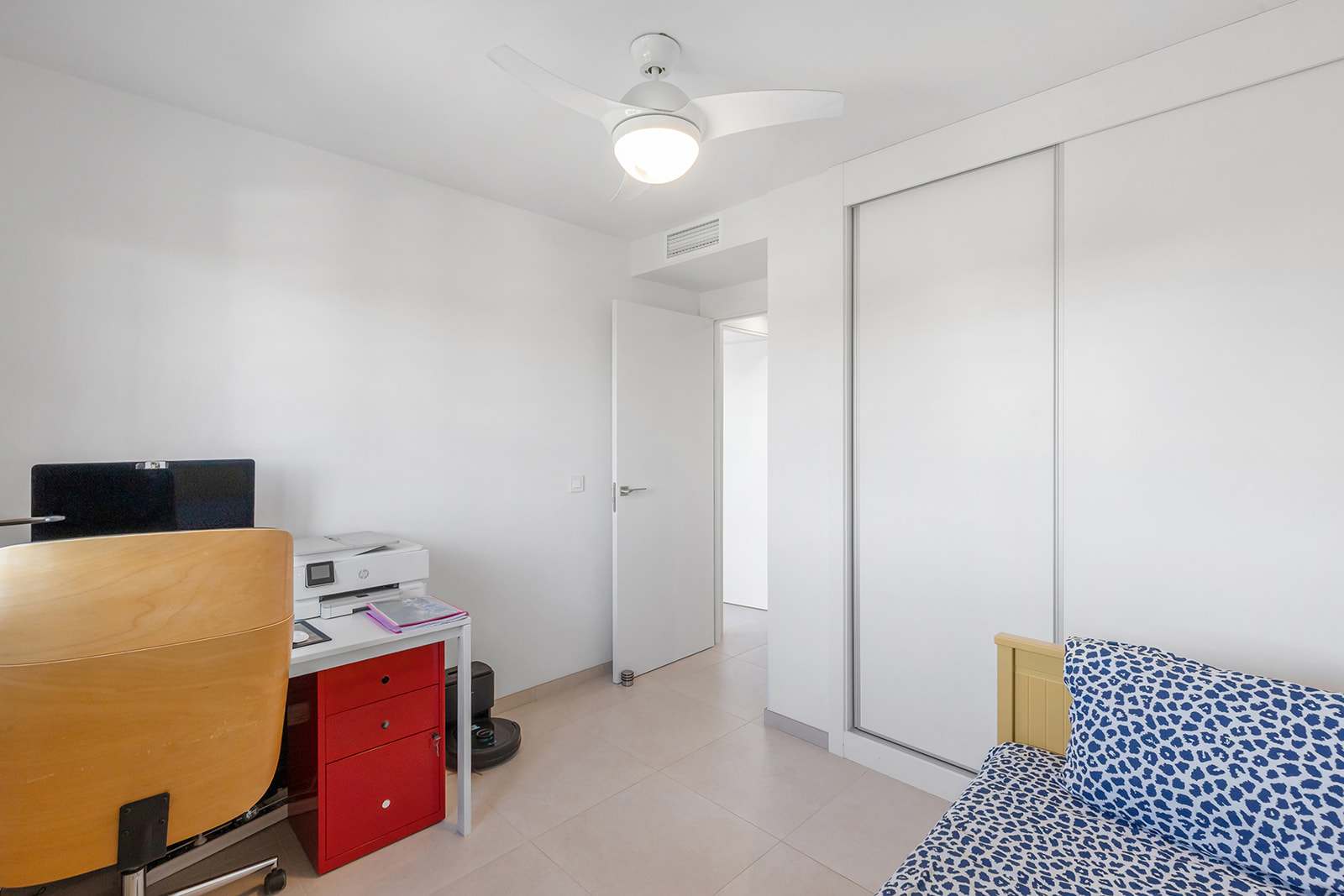 Kitchen in apartment for sale in Torrevieja