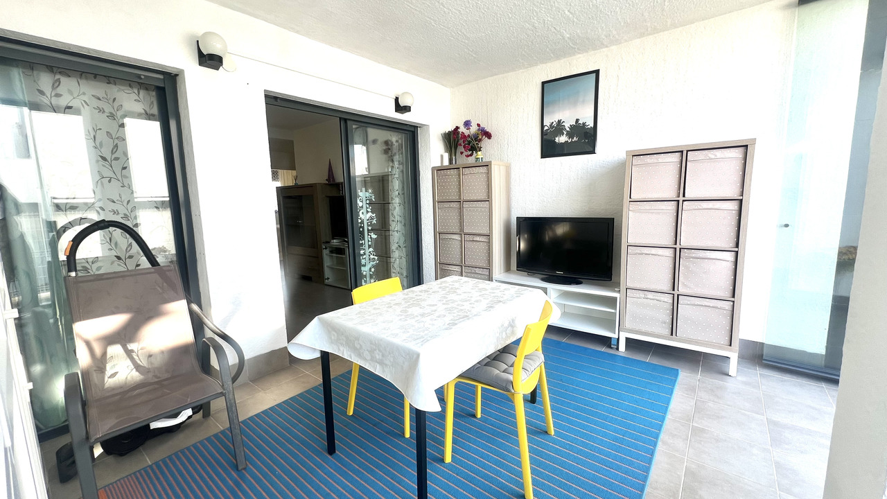 Pool area in apartment for sale in La Zenia