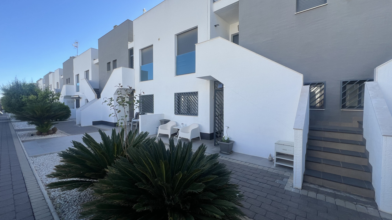 Living room in apartment for sale in La Zenia