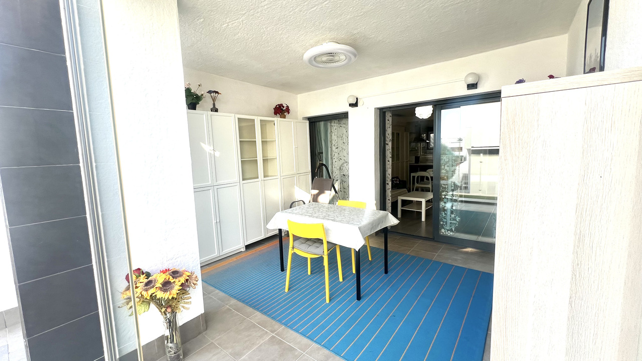 Dining area in apartment for sale in La Zenia