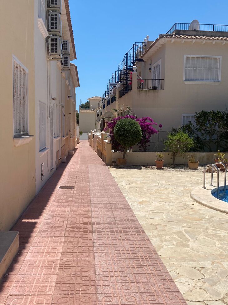 2-berðars loftbylju með loftsolstólum – fullkomin ferðaþjónusta á Costa Blanca