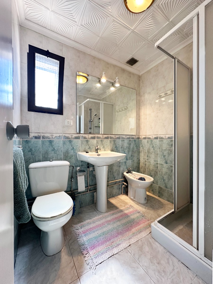Bathroom in terraced for sale in Guardamar del Segura