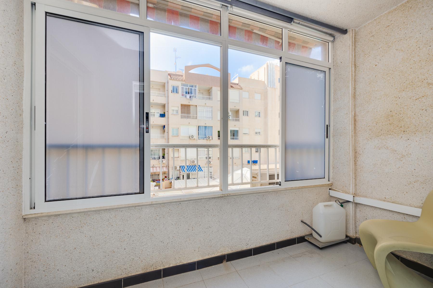 Living room in apartment for sale in Torrevieja