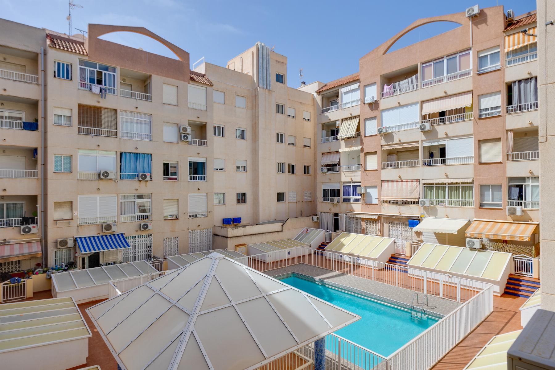 Dining area in apartment for sale in Torrevieja