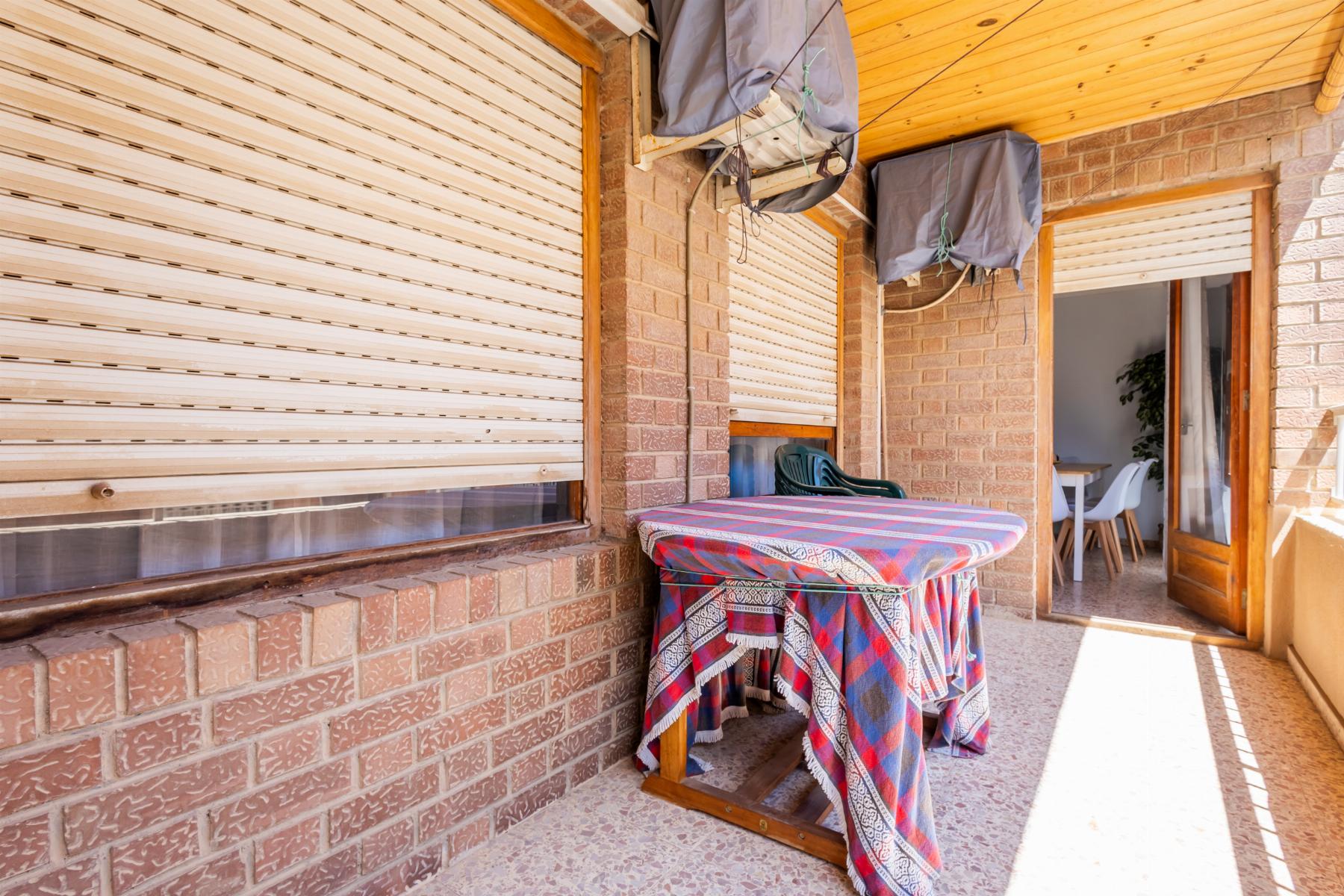 Bedroom in apartment for sale in Torrevieja