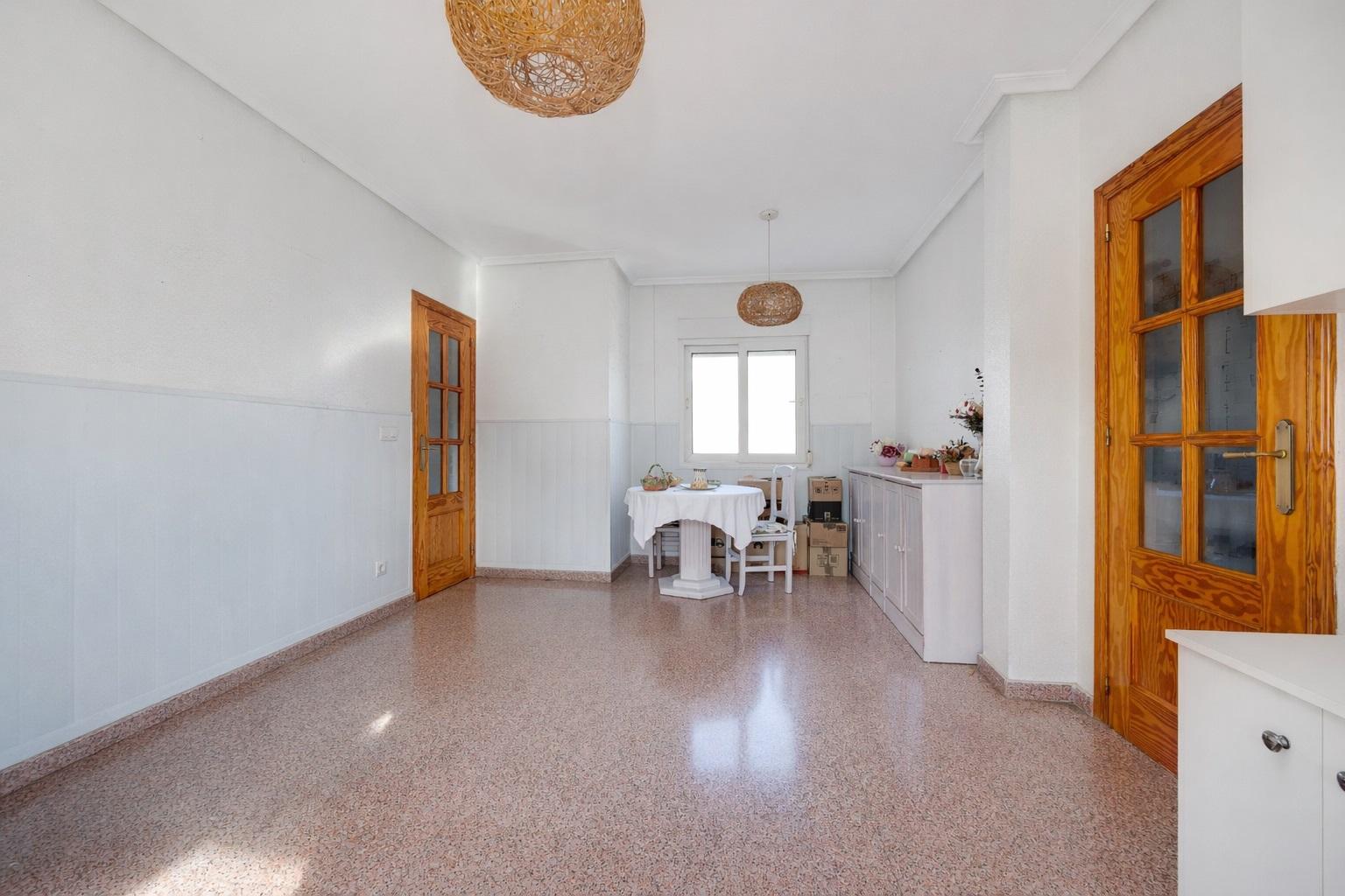 Dining area in apartment for sale in Torrevieja