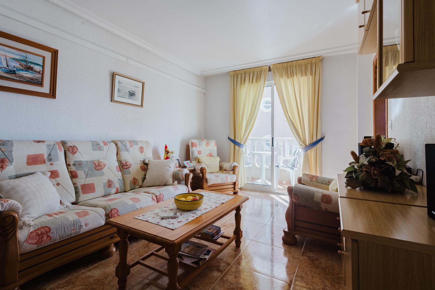 Kitchen in apartment for sale in Torrevieja
