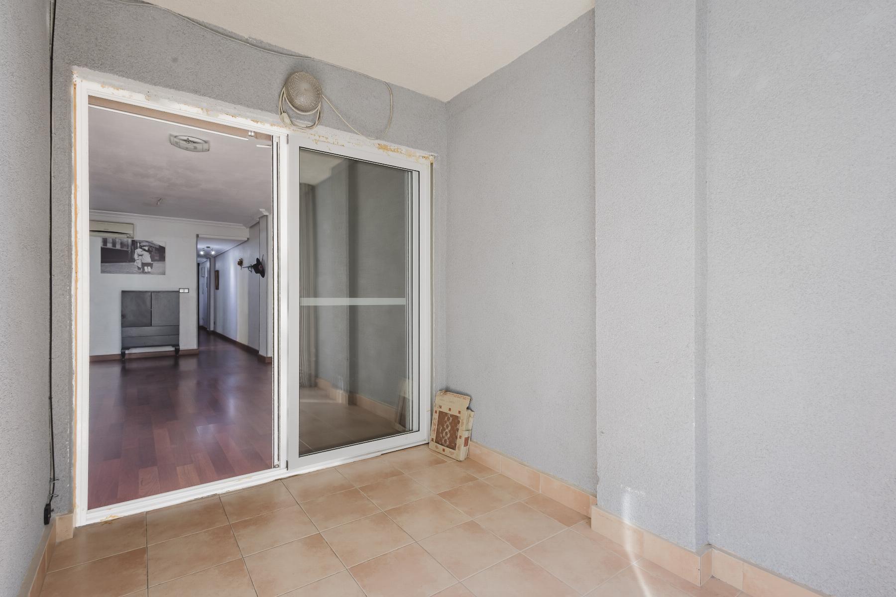 Kitchen in apartment for sale in Torrevieja