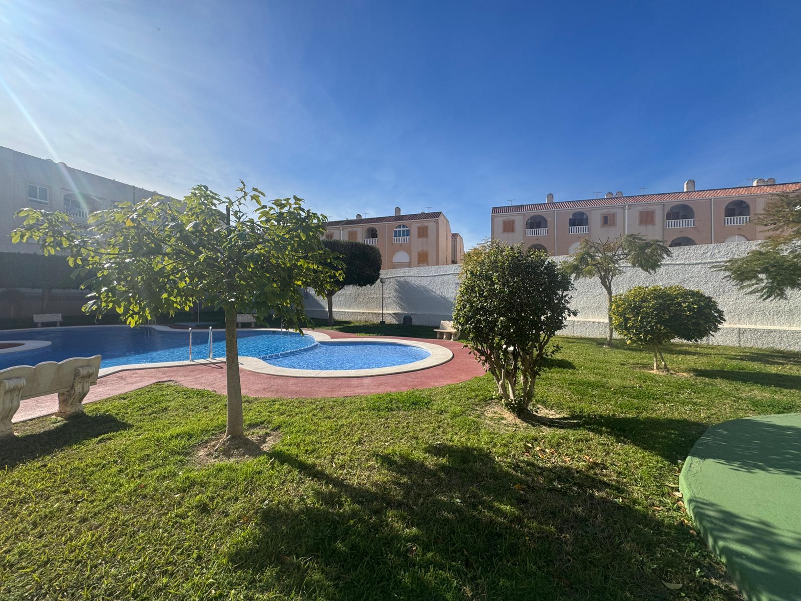 Garden in apartment for sale in Torrevieja