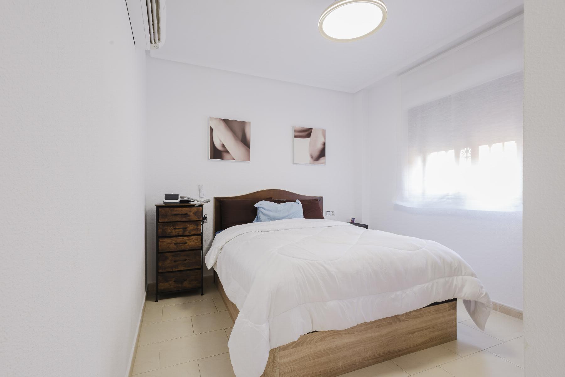 Master bedroom in villa for sale in Torrevieja
