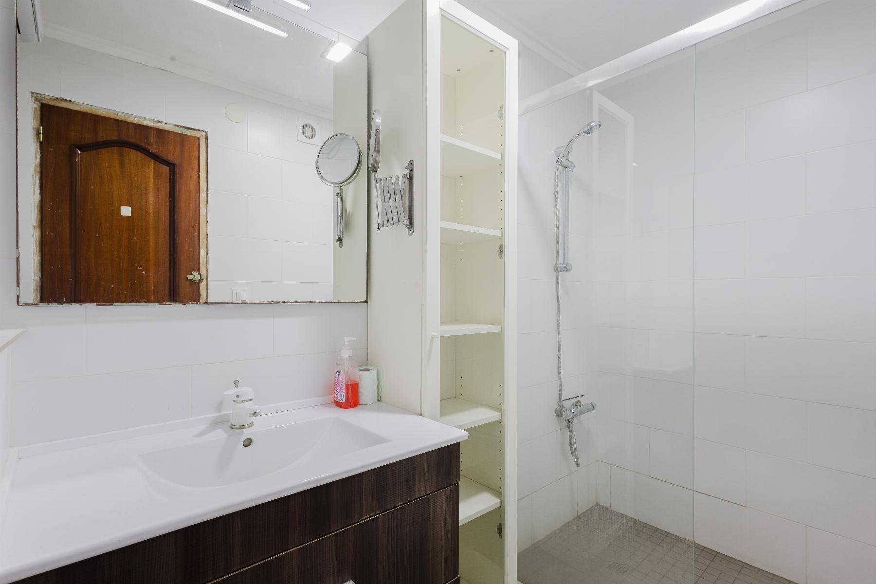 Bathroom in apartment for sale in Torrevieja