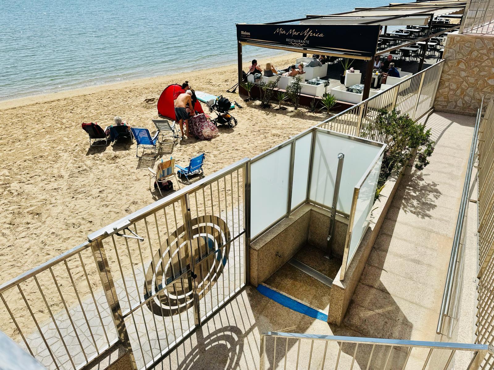 Master bedroom in apartment for sale in Torrevieja