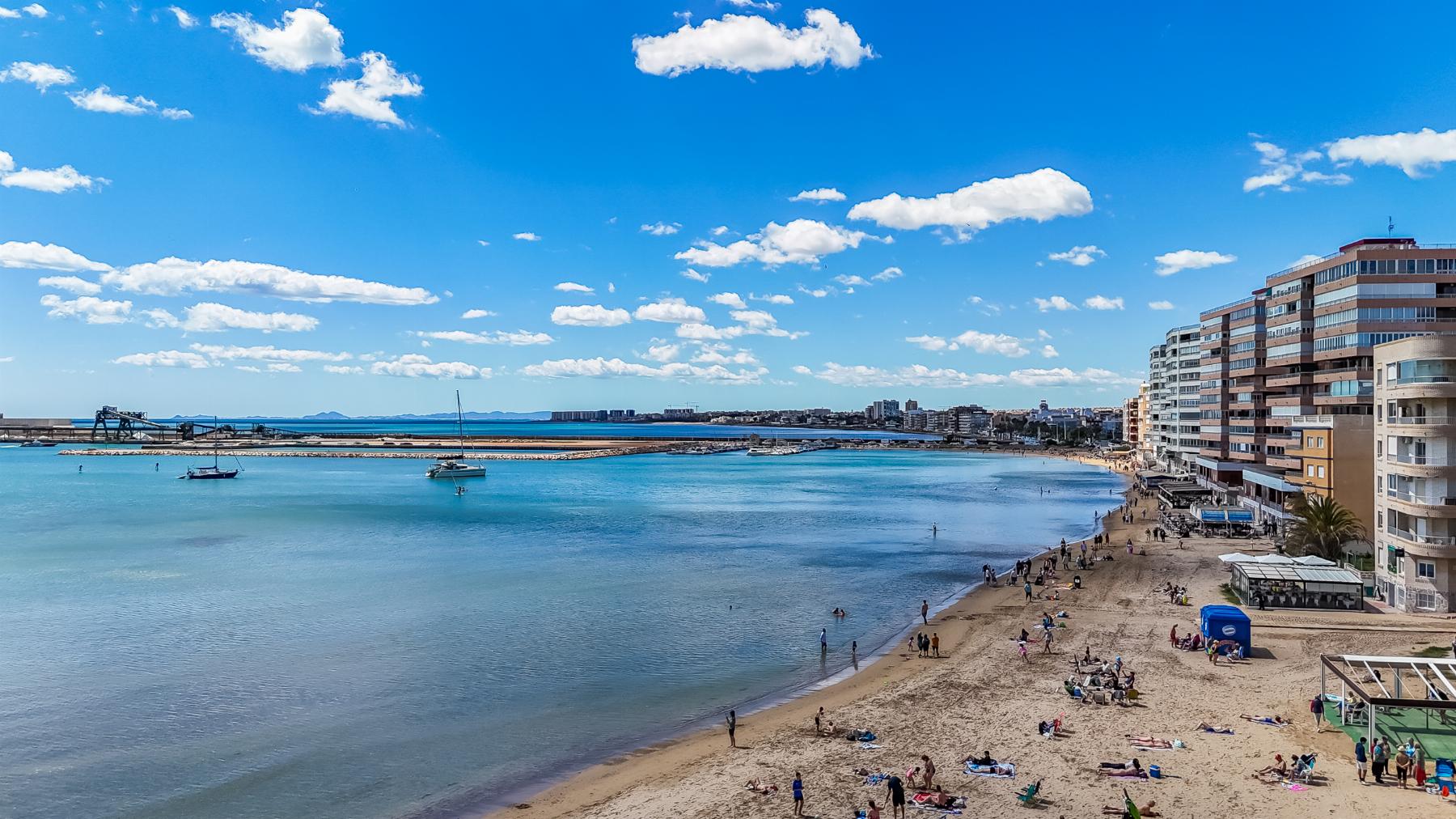 Terrace in apartment for sale in Torrevieja