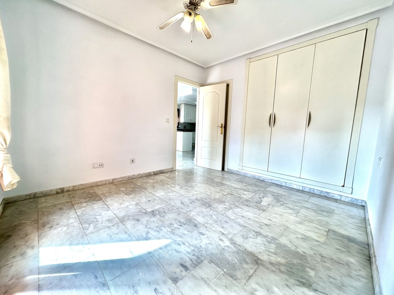Master bedroom in apartment for sale in Villamartin