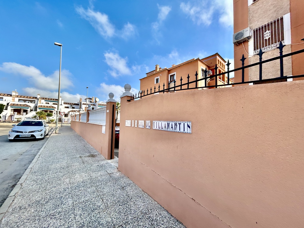 Bedroom in apartment for sale in Villamartin