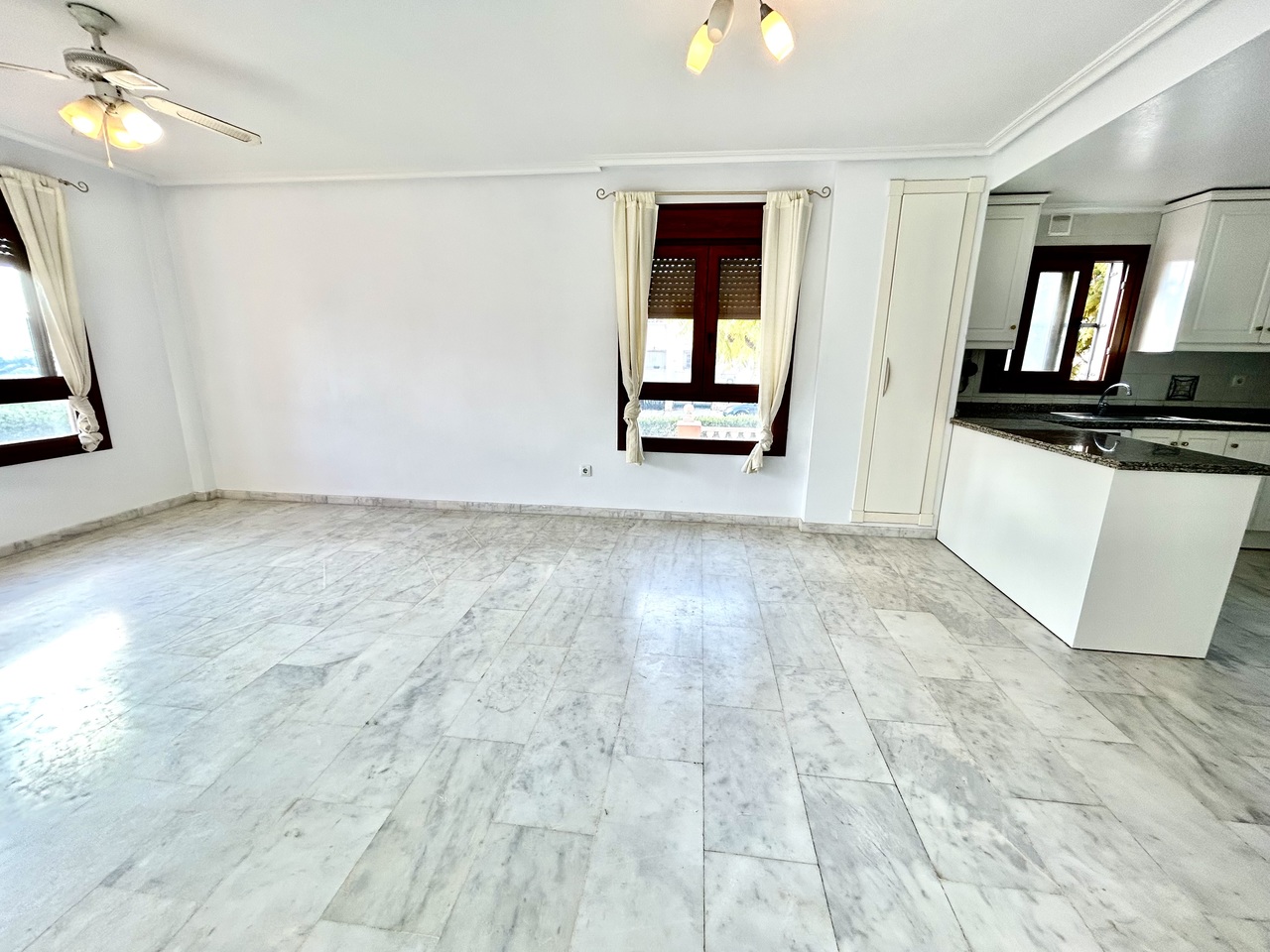 Terrace in apartment for sale in Villamartin