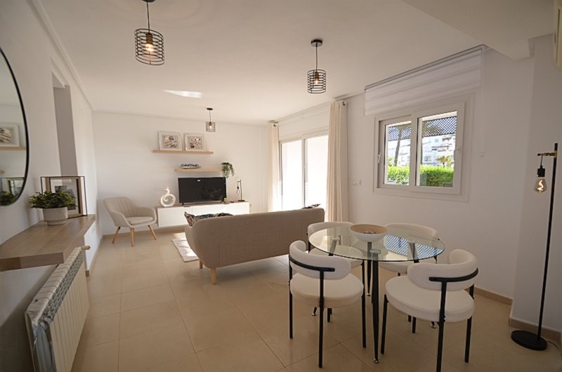 Appartamento Moderno con Vista sul Giardino Comunale