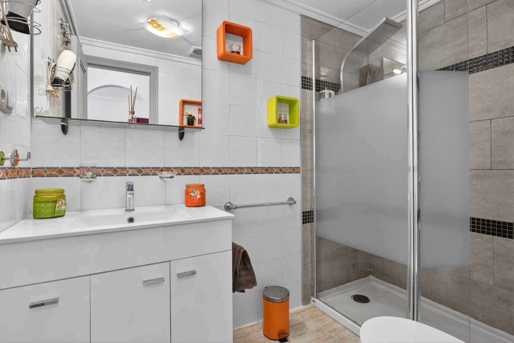 Kitchen in apartment for sale in Orihuela Costa