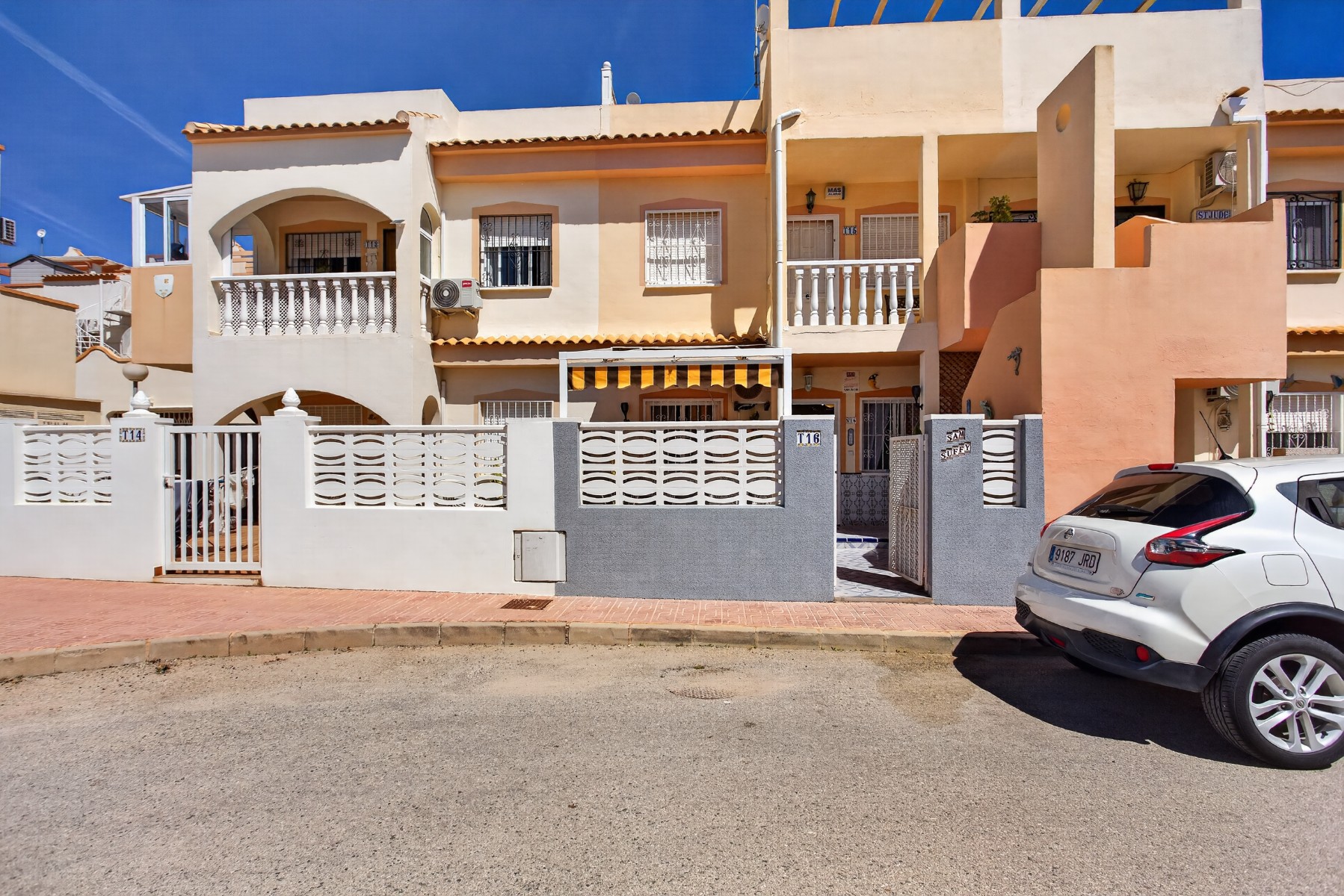 Bedroom in apartment for sale in Orihuela Costa