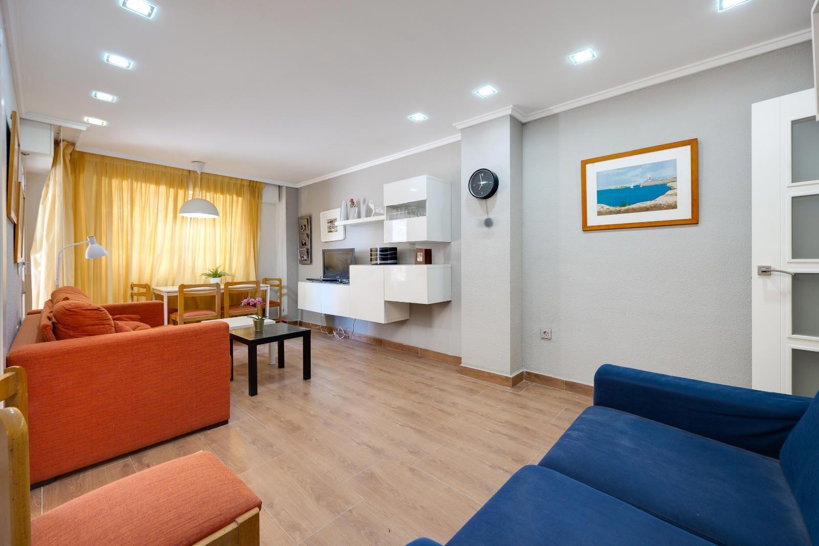 Bedroom in apartment for sale in Torrevieja