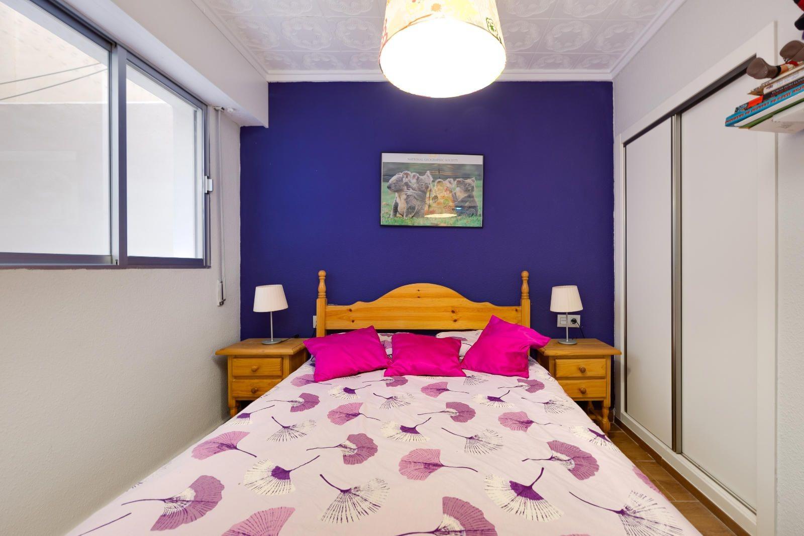 Bedroom in apartment for sale in Torrevieja