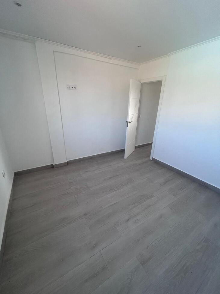 Bathroom in duplex for sale in Torrevieja